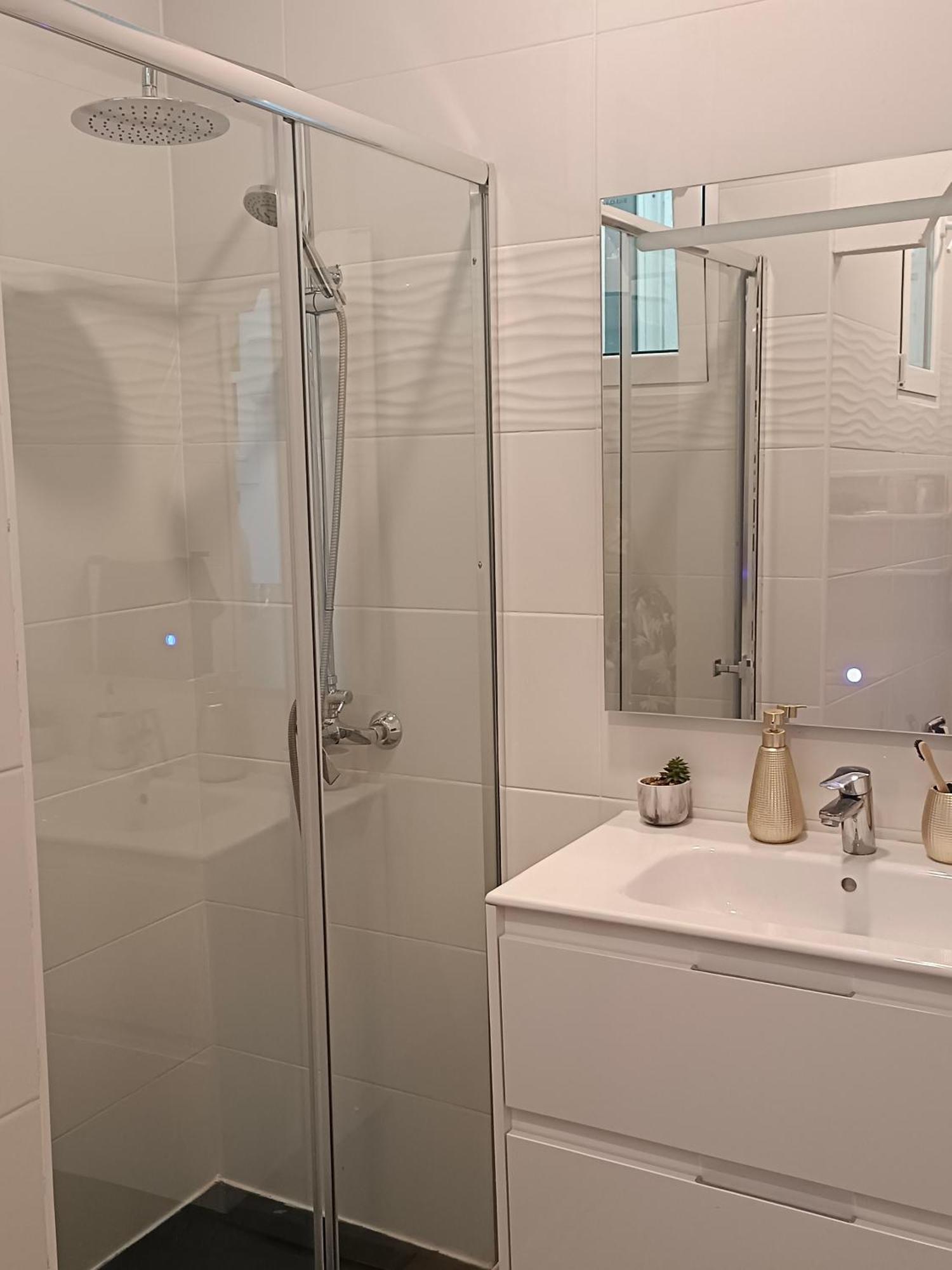 Apartamento Family Friendly Sea View Next To